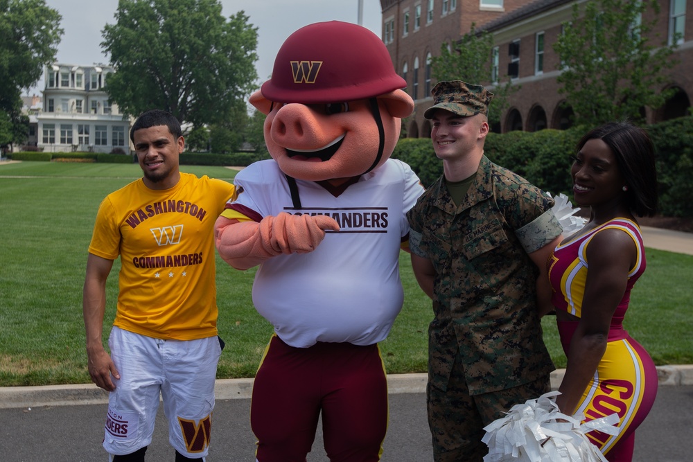 The Washington Commanders visit Marine Barracks Washington