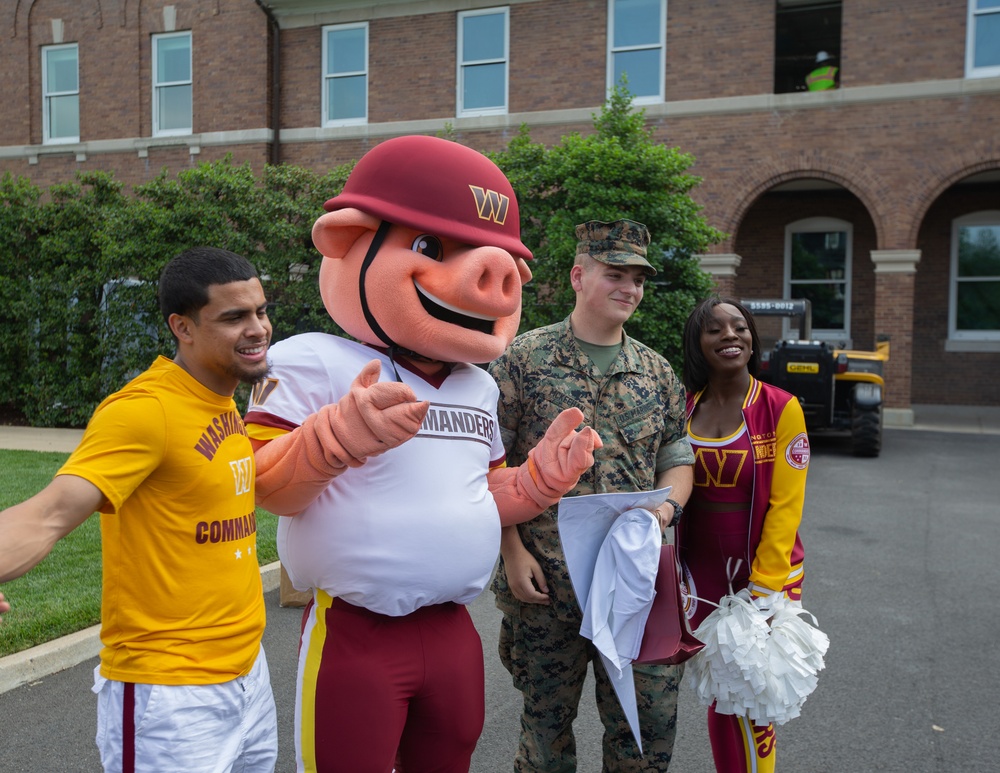 The Washington Commanders visit Marine Barracks Washington