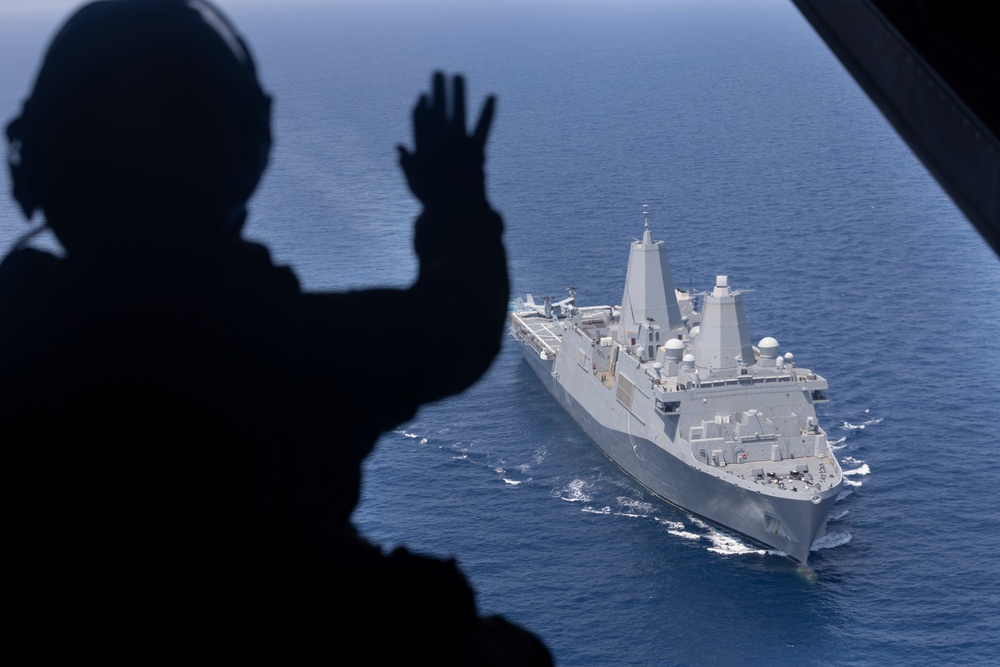 U.S. Marine Corps Squadron VMM-774 lands V-22 Ospreys on USS New York