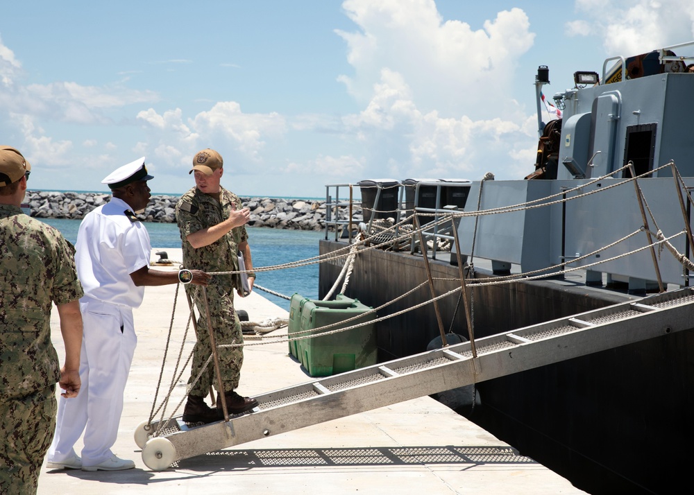 Wasp senior enlisted leaders receive tour of Royal Bahamas Defence Force base