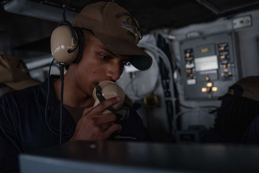 USS Ronald Reagan (CVN 76) departs Da Nang, Vietnam