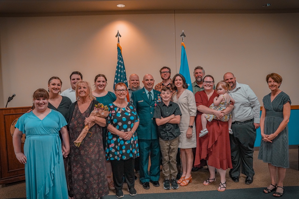 688th Cyberspace Wing Command Chief retires