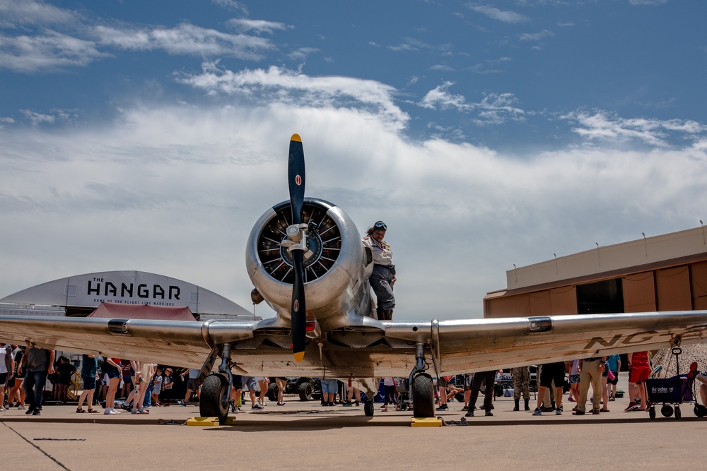 137th SOW supports Tinker Air Show