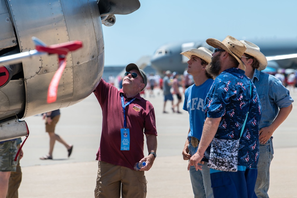 137th SOW supports Tinker Air Show