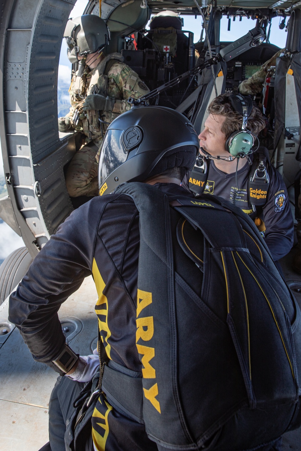 Golden Knights jump over Hawaii