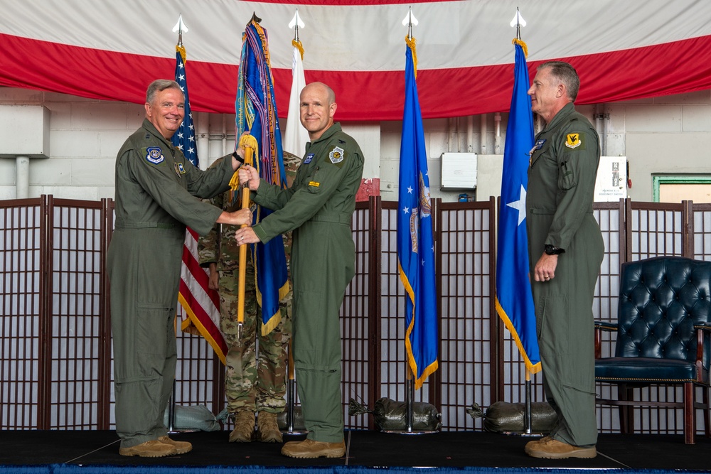 18th Wing changes command