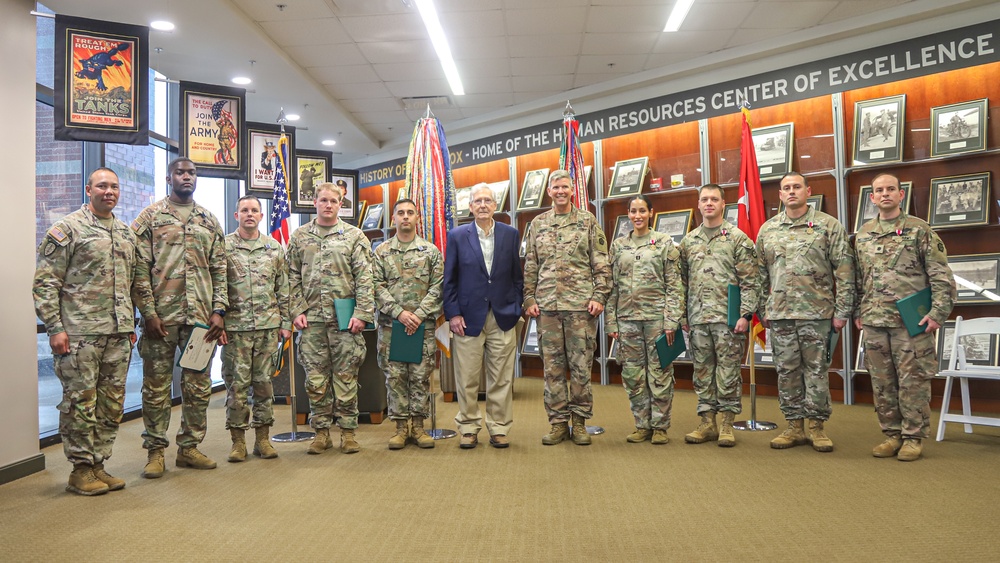 Senator Mitch McConnell recognizes, awards Victory Soldiers