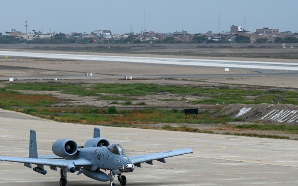 U.S. Air Force First: A-10s refuel at Chiclayo, Peru