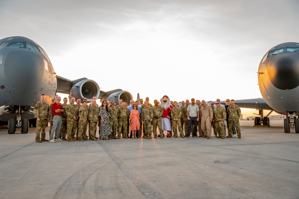 DVIDS - Images - Cincinnati Reds baseball team recognize military