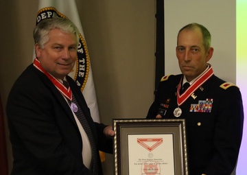 Two of 88th Readiness Division’s former top engineers honored by Army Engineer Association