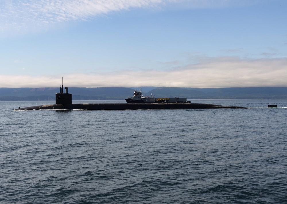 USS Nebraska Returns to Homeport, Conducts ‘Tiger Cruise’