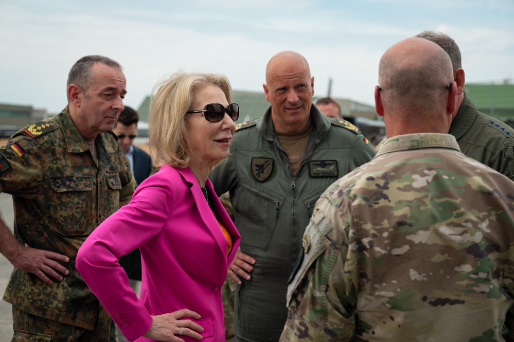 U.S. Ambassador to Germany Visits AD23