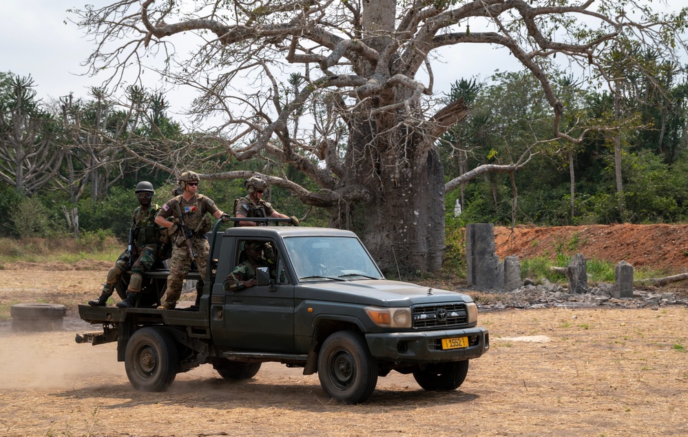 Angolan Armed Forces graduate JCET held by U.S. Special Operations Forces