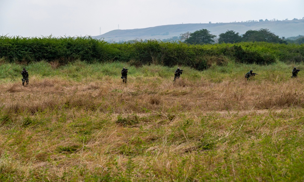 Angolan Armed Forces graduate JCET held by U.S. Special Operations Forces