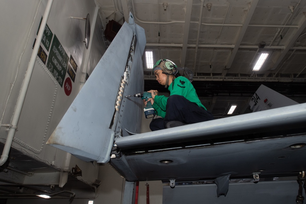 IKE Carrier Strike Group participates in COMPTUEX