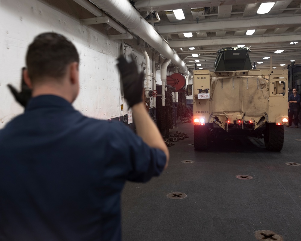 LCAC Operations Aboard USS New Orleans