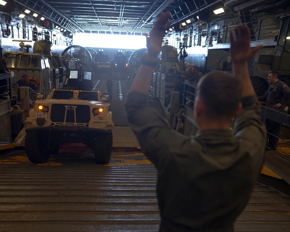 LCAC Operations Aboard USS New Orleans