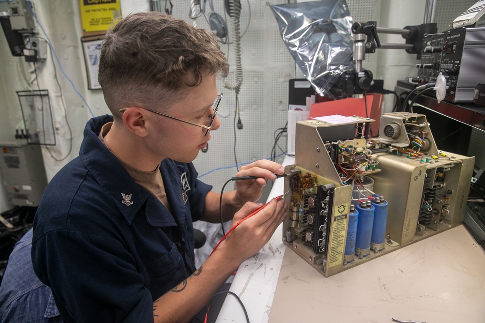 ET2 Connor Larson Tests for Signals on Switch Driver