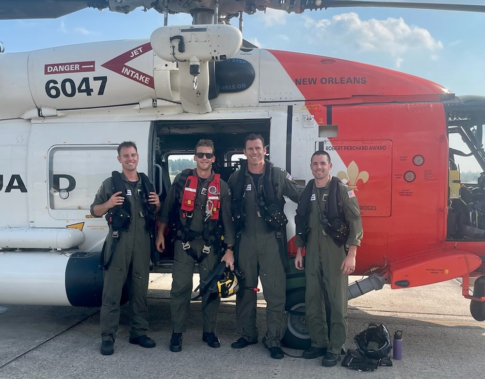 Coast Guard medevacs diver near Port Fourchon, La.