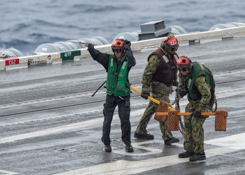 USS Ronald Reagan (CVN 76) conducts flight operations