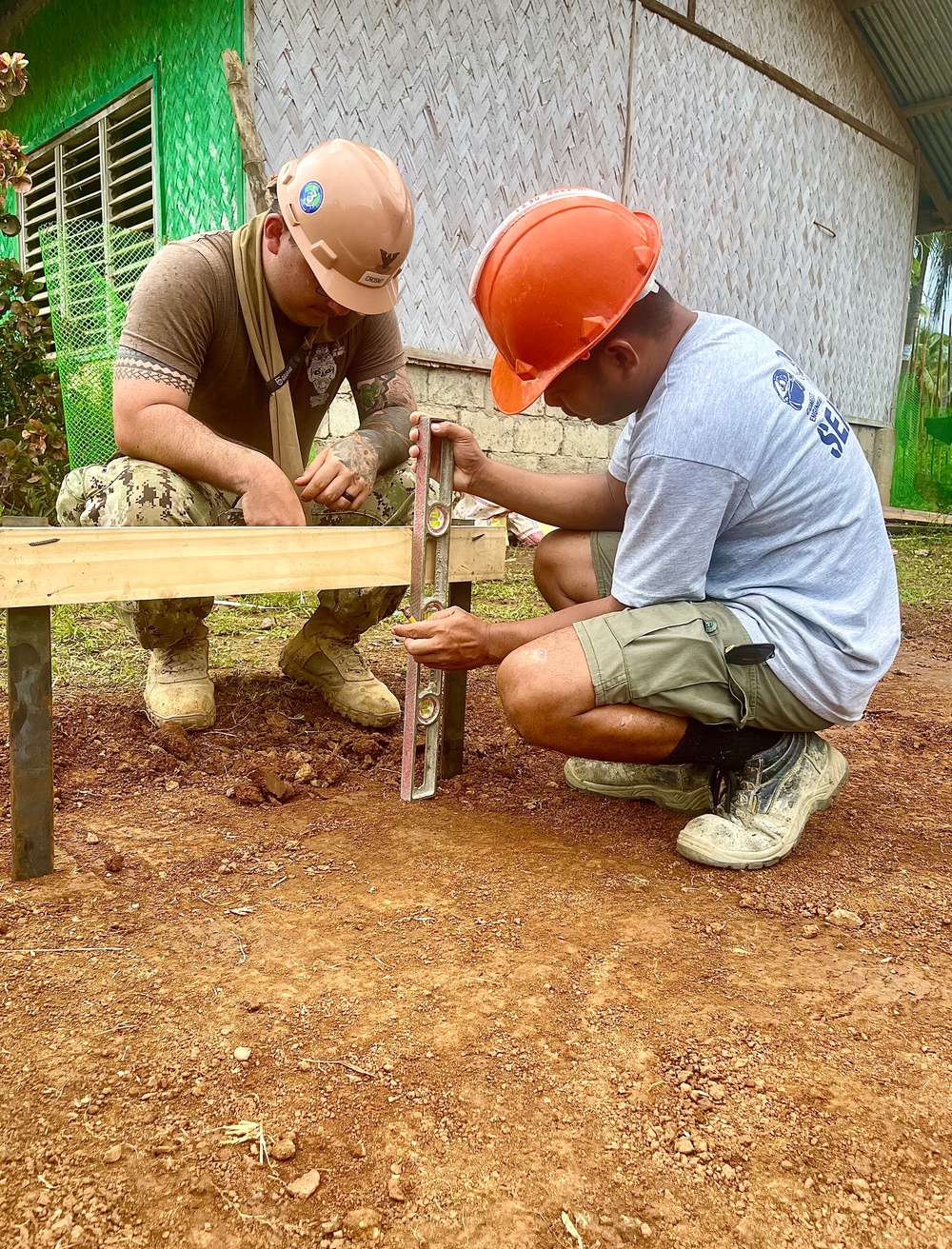 Seabees build a schoolhouse in Palawan,PI, (NMCB-3)