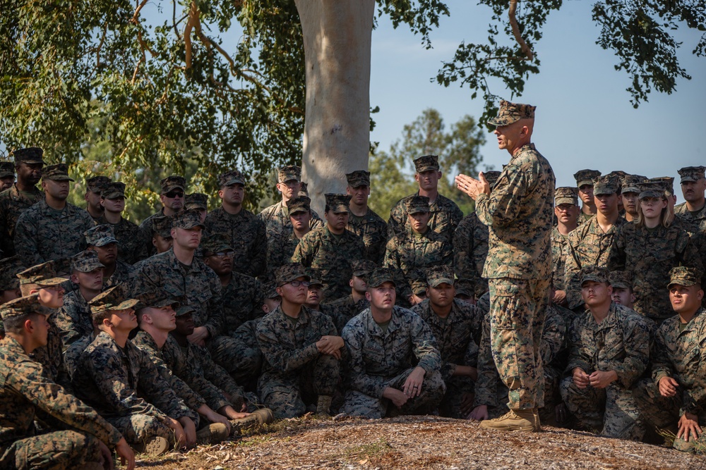 I MEF (Forward) Commander and Sergeant Major speak to Marines forward deployed