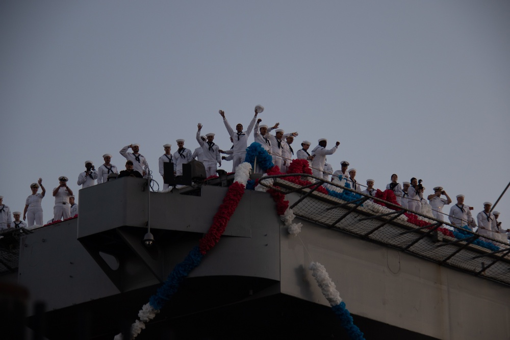 Nimitz Returns to Home Port