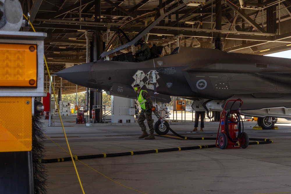 U.S. Marines and Australian Airmen Catch and Refuel F-35s Together