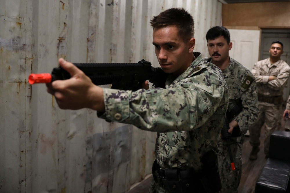 FASTCENT conducts joint CQB training