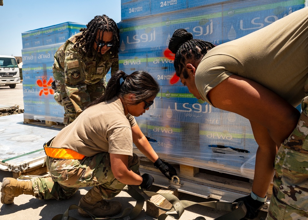 386th AEW Conducts Pallet Building Exercise