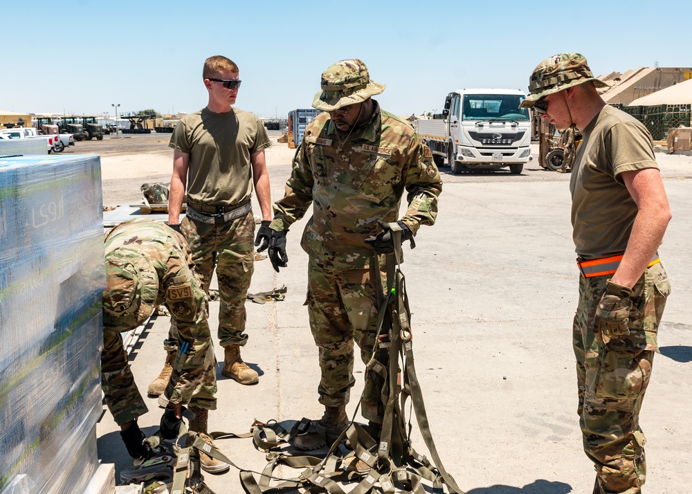 386th AEW Conducts Pallet Building Exercise