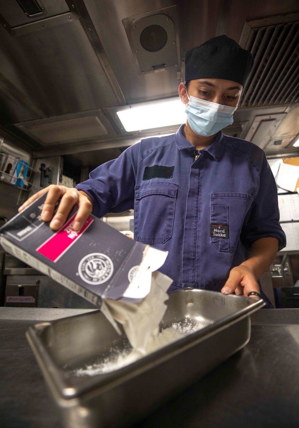 Royal New Zealand Navy Chefs Prepare Meal Aboard U.S. Coast Guard Cutter Stratton