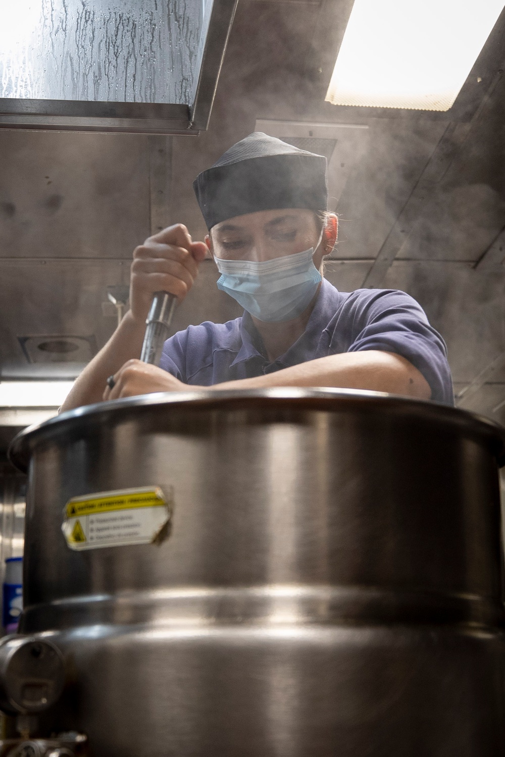 Royal New Zealand Navy Chefs Prepare Meal Aboard U.S. Coast Guard Cutter Stratton