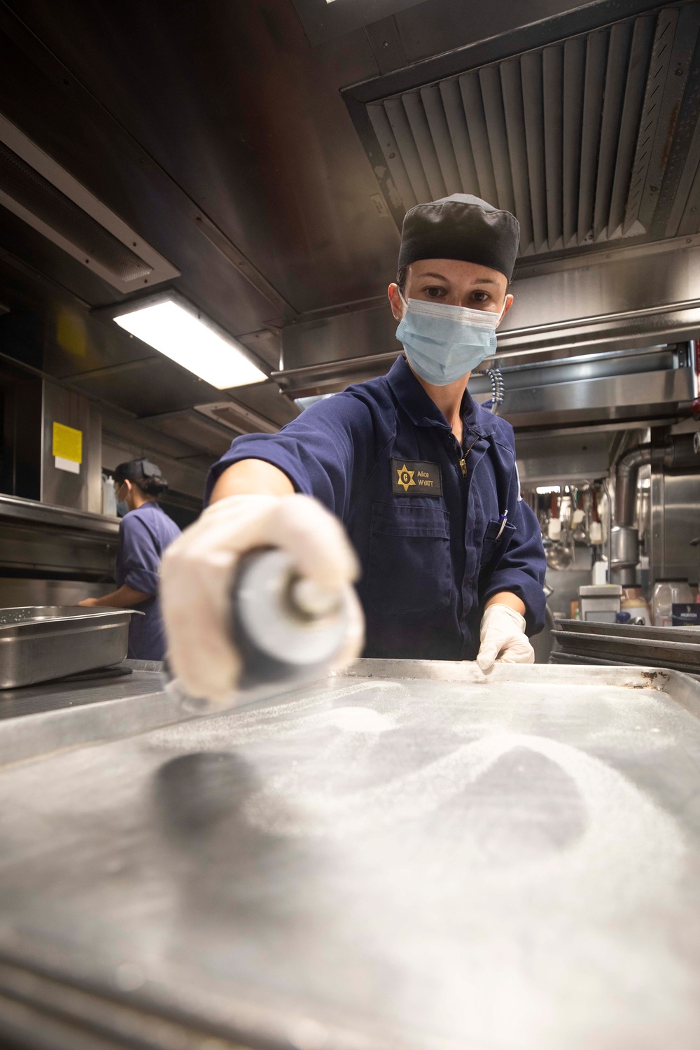 Royal New Zealand Navy Chefs Prepare Meal Aboard U.S. Coast Guard Cutter Stratton