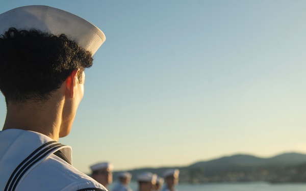 Nimitz Returns to Home Port