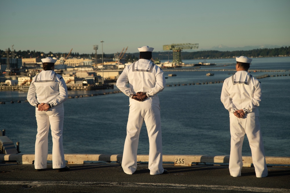 Nimitz Returns to Home Port