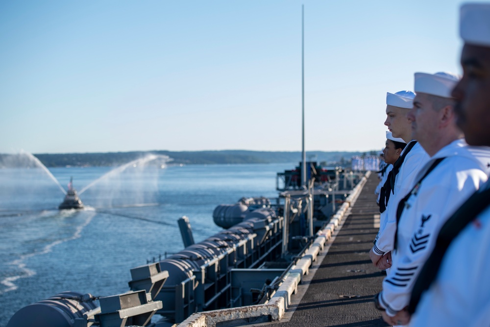 Nimitz Returns to Home Port