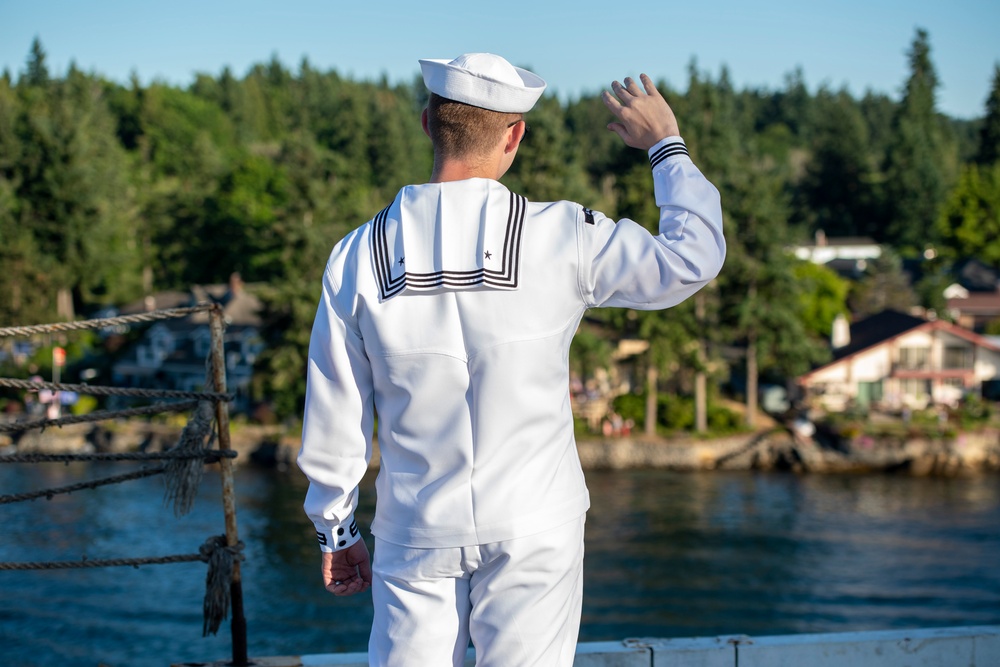 Nimitz Returns to Home Port