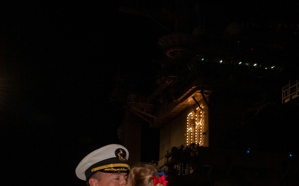 Nimitz Returns to Home Port