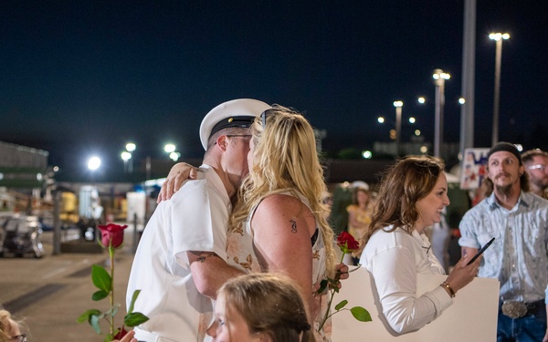 Nimitz Returns to Home Port