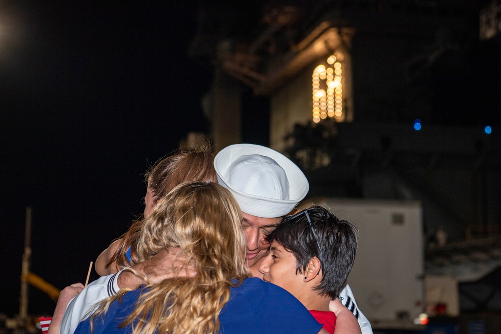 Nimitz Returns to Home Port