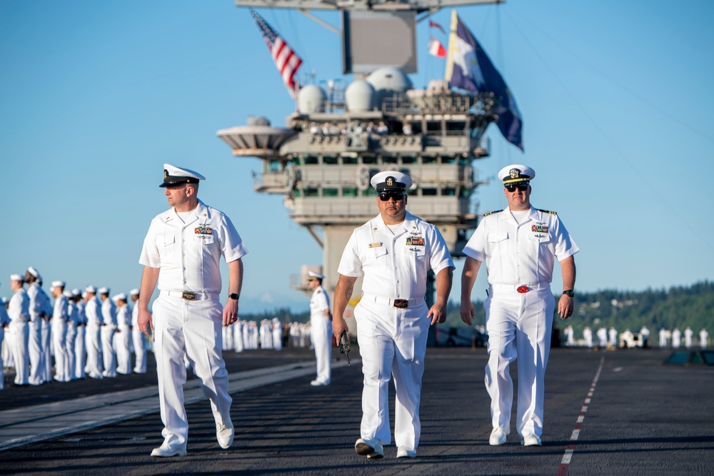 Nimitz Returns to Home Port