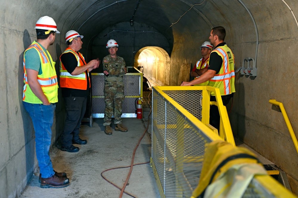 USACE Buffalo Conducts Helicopter Lift