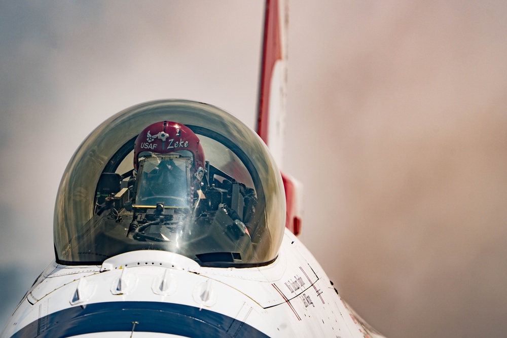 Thunderbirds soar over Michigan Coast