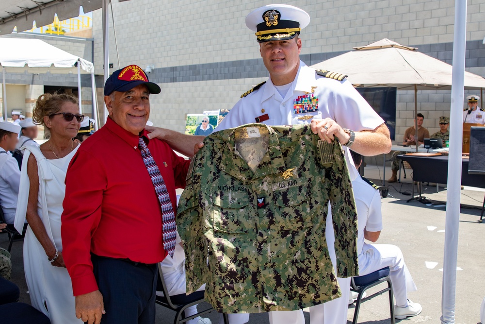 DVIDS - News - Naval Legend and Original Naval Commando Honored at SEAL ...