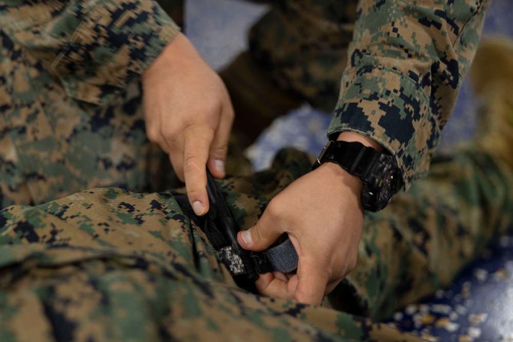 CLB 31 Corpsmen Teach Marines TCCC