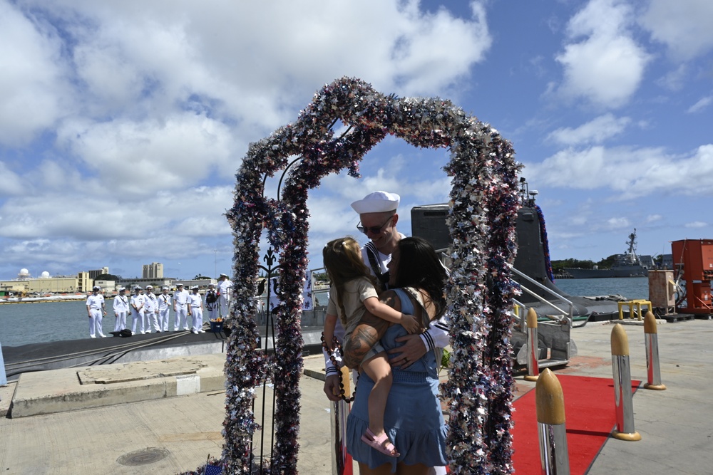 USS Illinois Returns