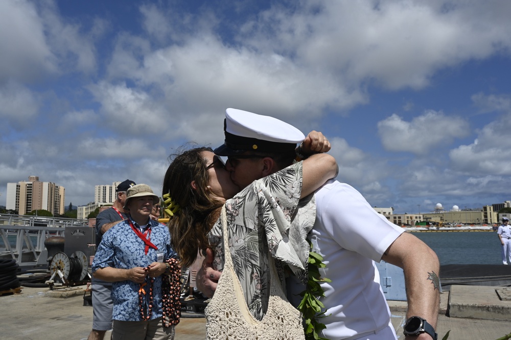 USS Illinois Returns