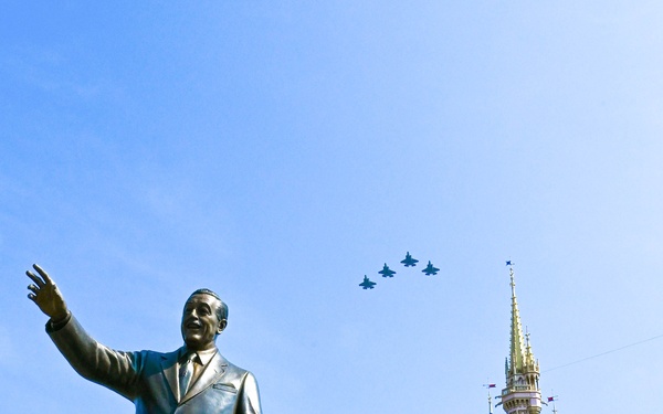 Air Force 4th of July Disney World Flyover