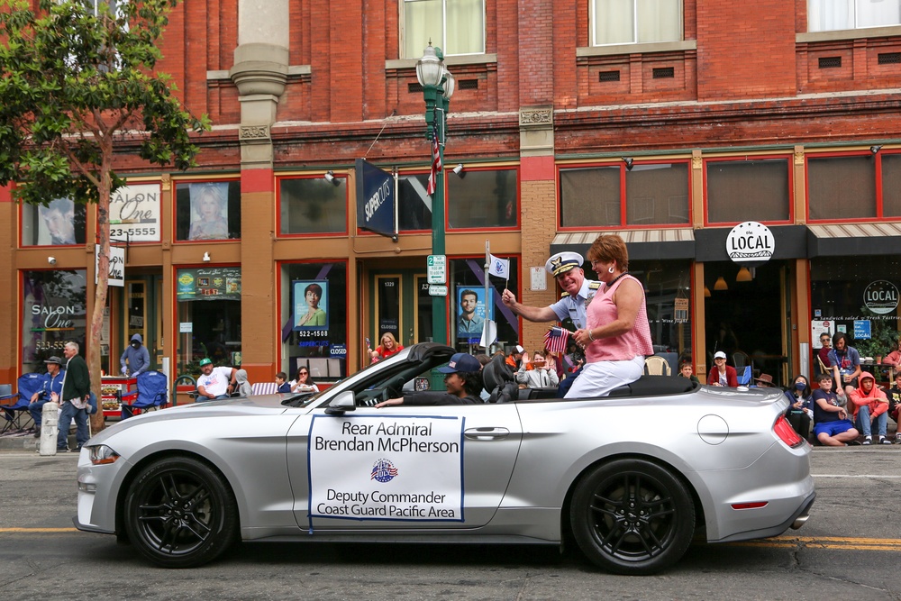 Coast Guard personnel across Bay Area participate in Alameda's 4th of July Parade